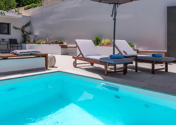 Fd Luxury Suites